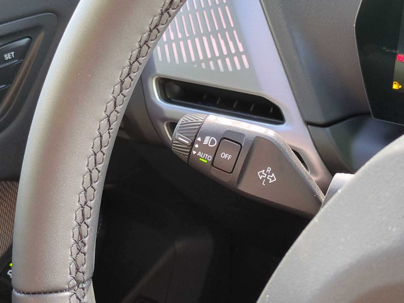 Thumbnail: 2026 BMW 2 Series - 28