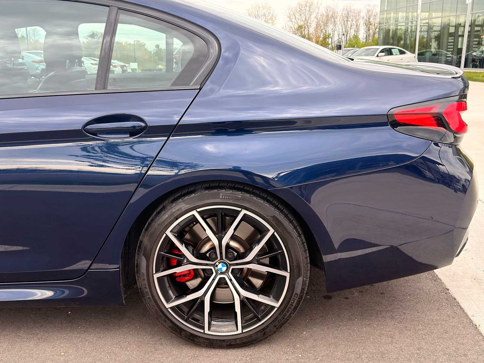Thumbnail: 2022 BMW 5 Series - 9