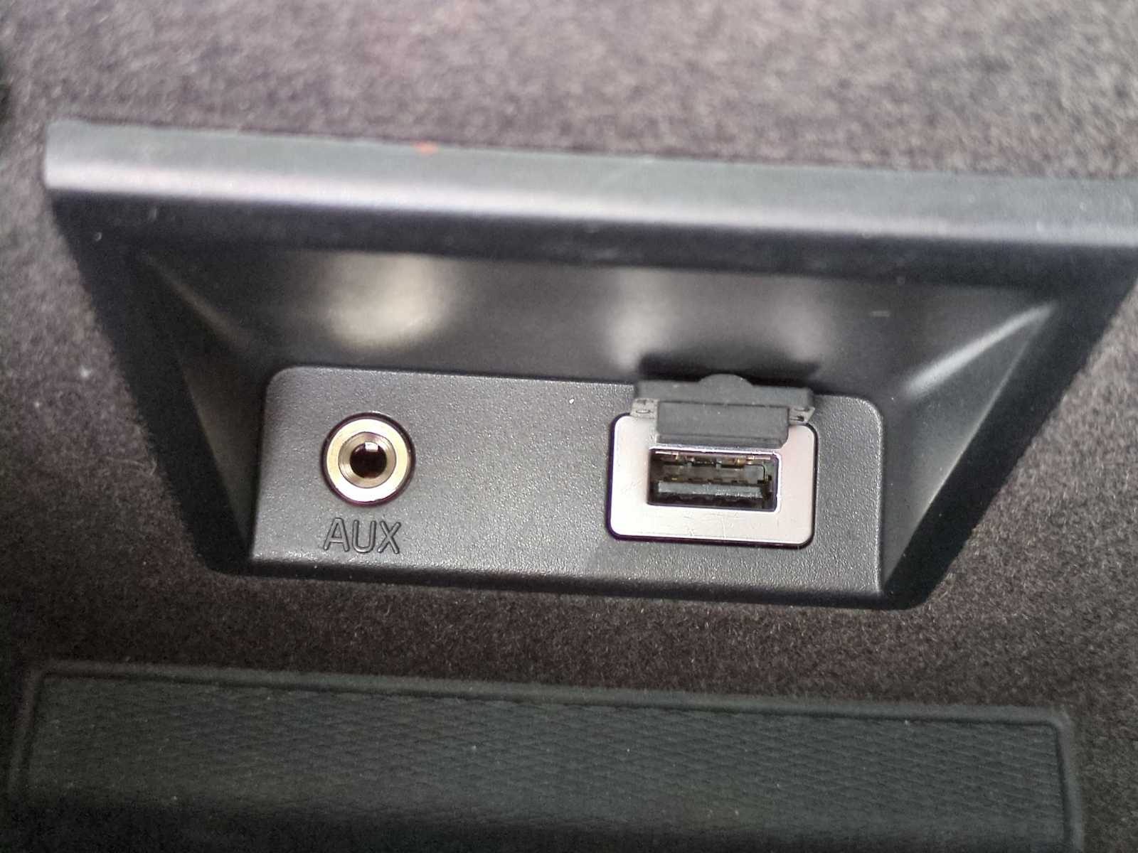 Thumbnail: 2016 Volvo S60 - 33