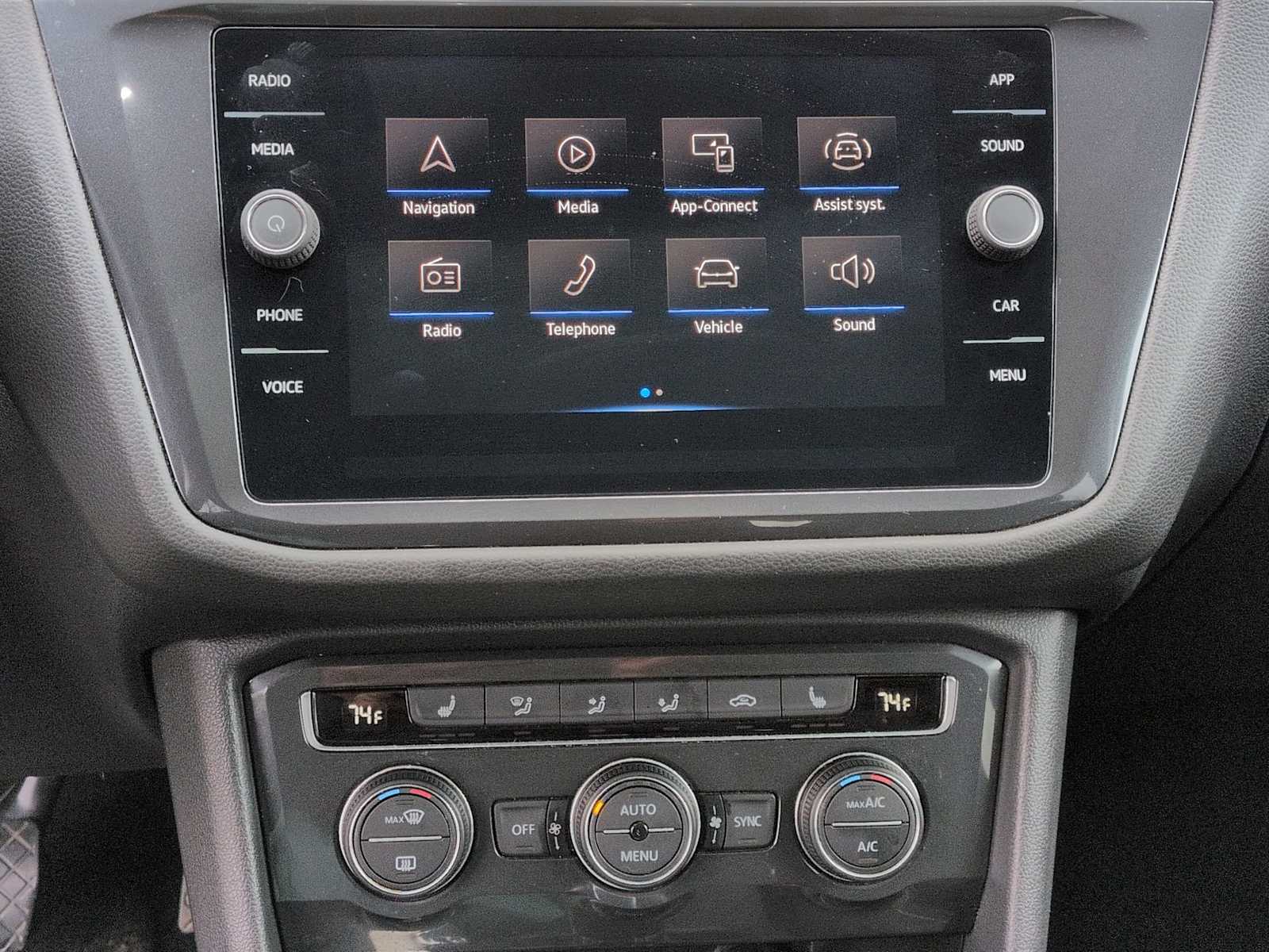 Thumbnail: 2021 Volkswagen Tiguan - 28