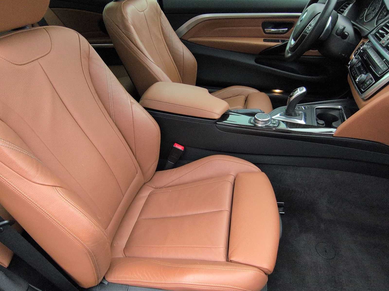 Thumbnail: 2016 BMW 4 Series - 27