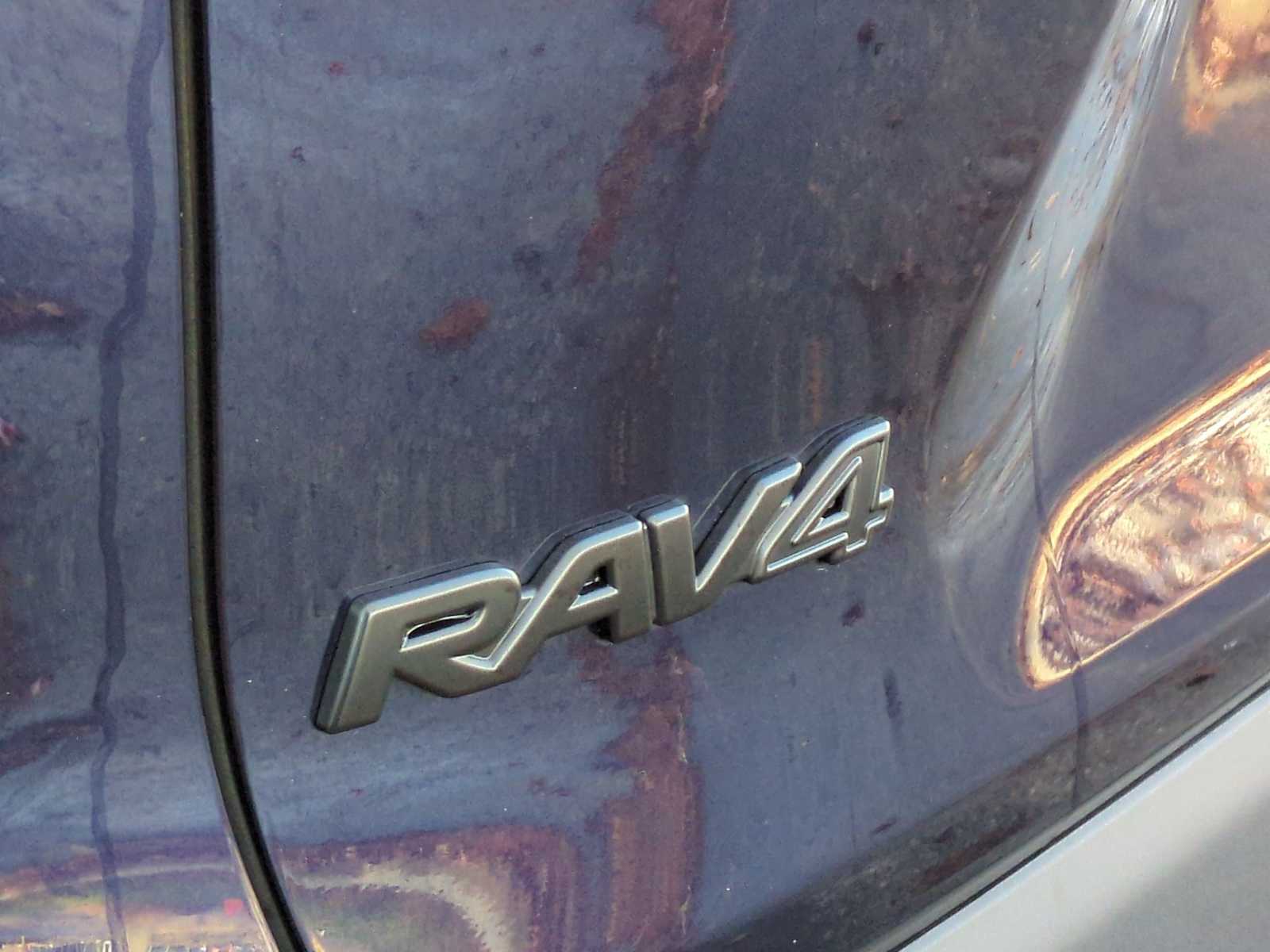 Thumbnail: 2023 Toyota RAV4 - 13
