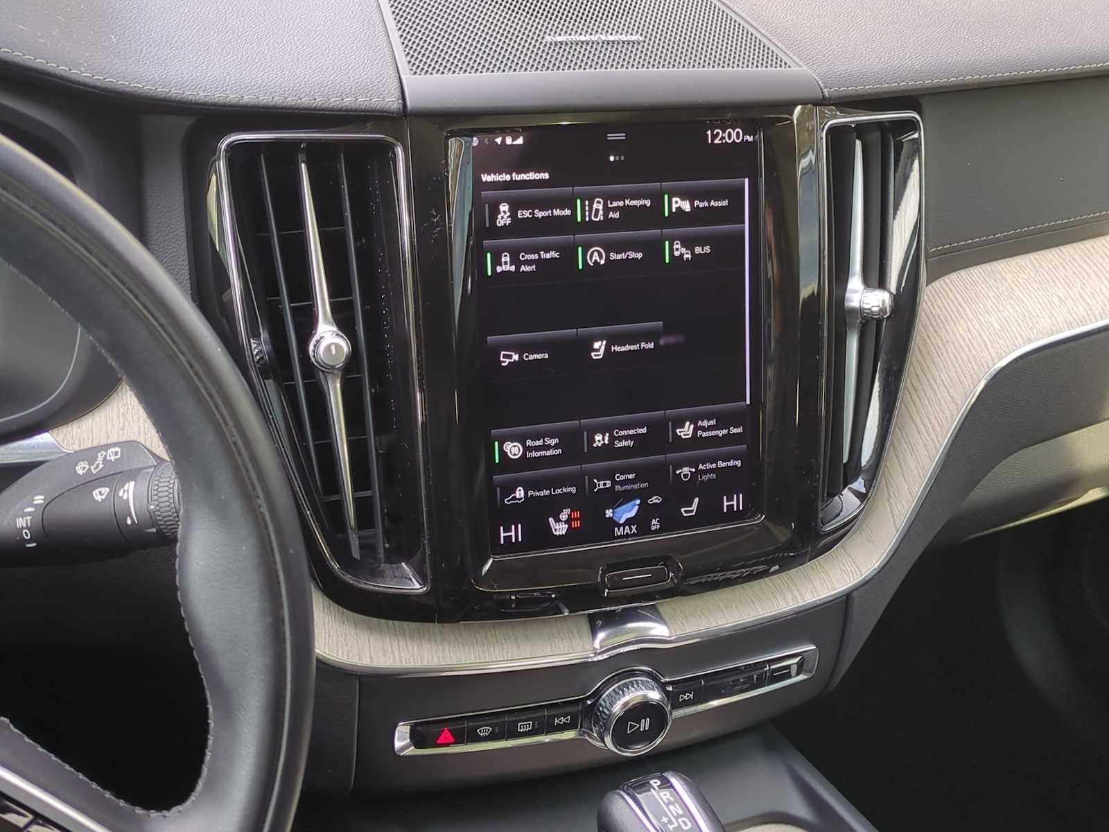 Thumbnail: 2021 Volvo XC60 - 29