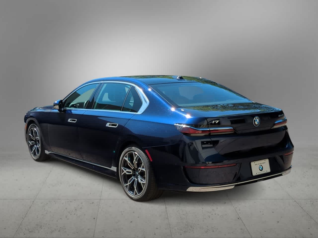 Thumbnail: 2024 BMW i7 - 6