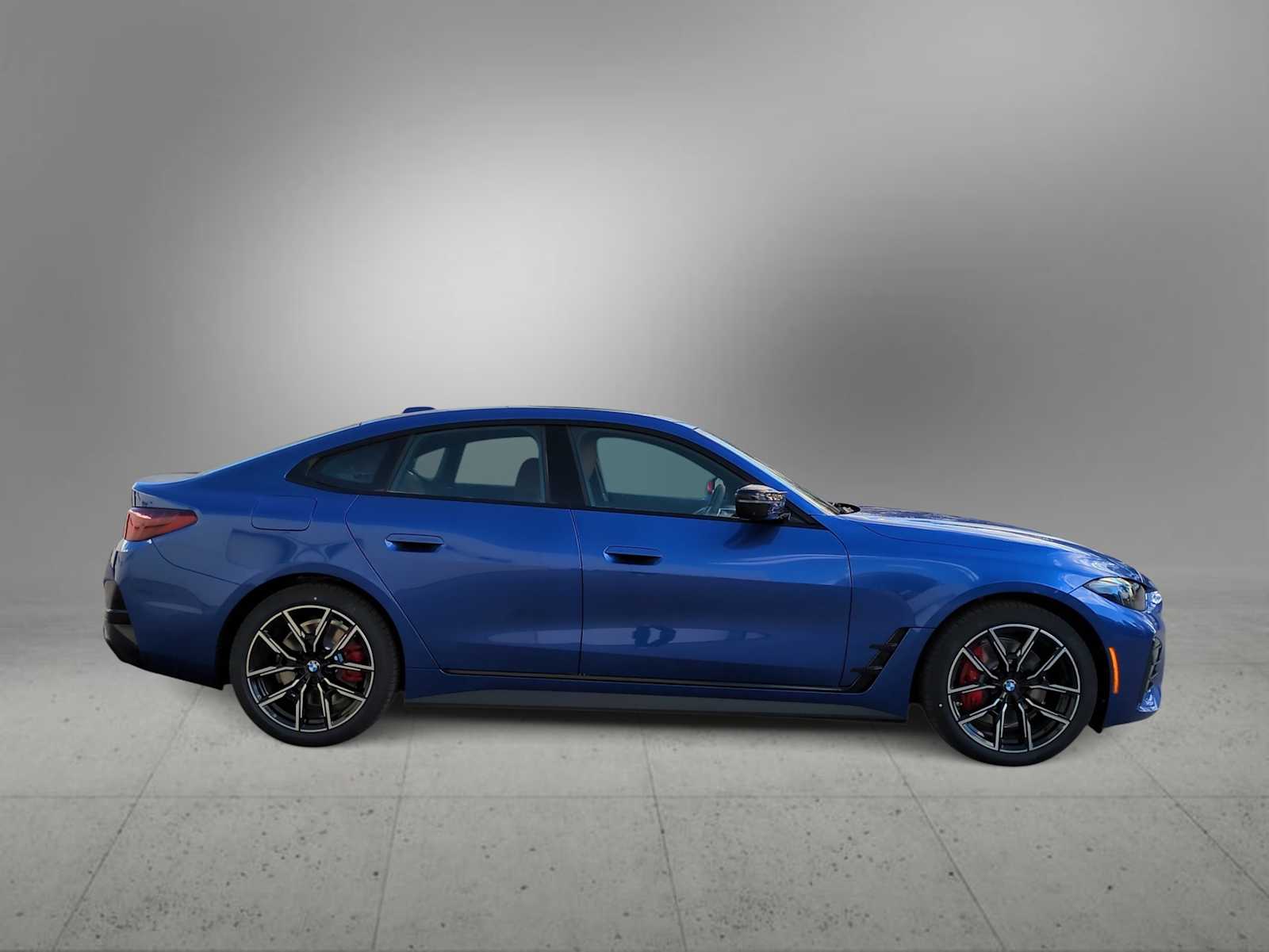 Thumbnail: 2025 BMW i4 - 9