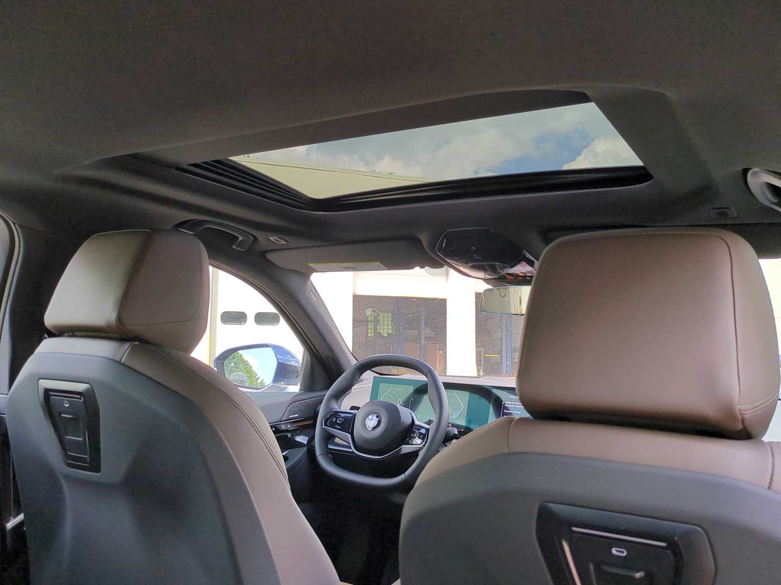 Thumbnail: 2026 BMW 5 Series - 23