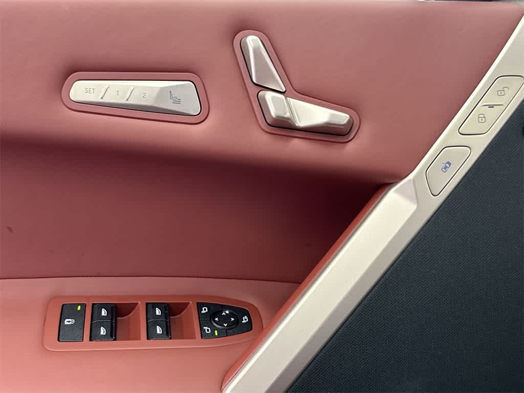 Thumbnail: 2025 BMW iX - 30