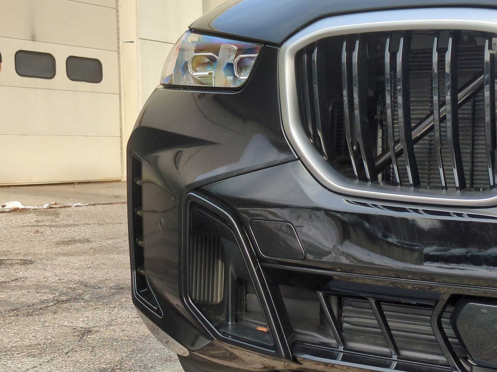 Thumbnail: 2026 BMW X5 - 11