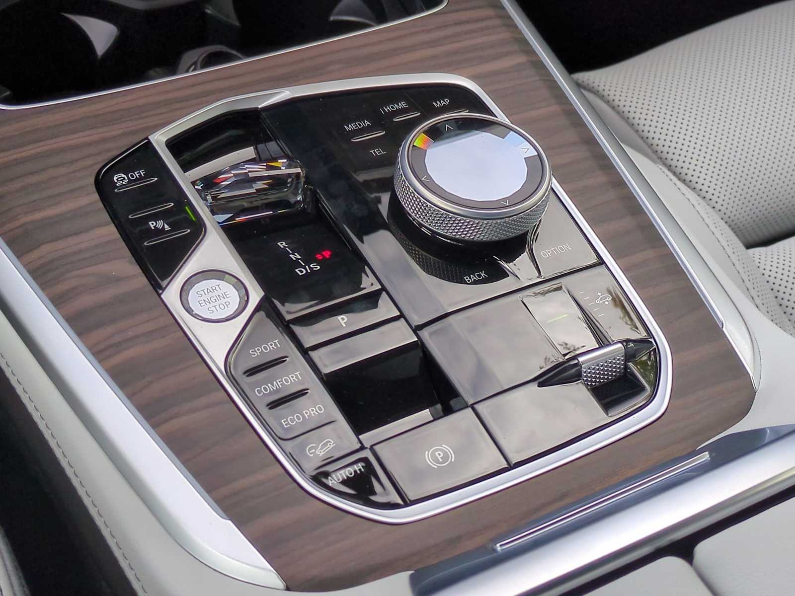 Thumbnail: 2026 BMW X5 - 34