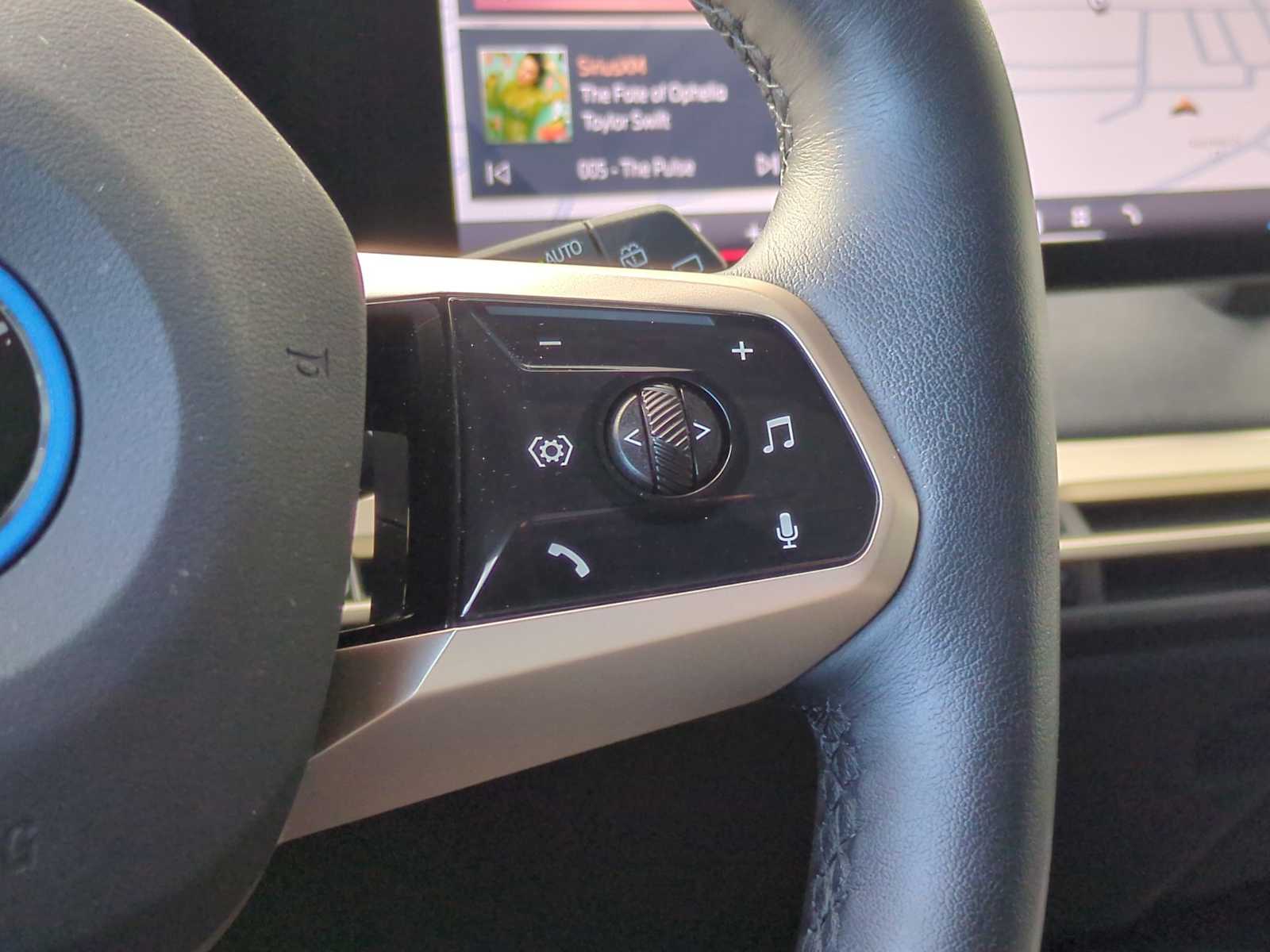 Thumbnail: 2025 BMW iX - 26