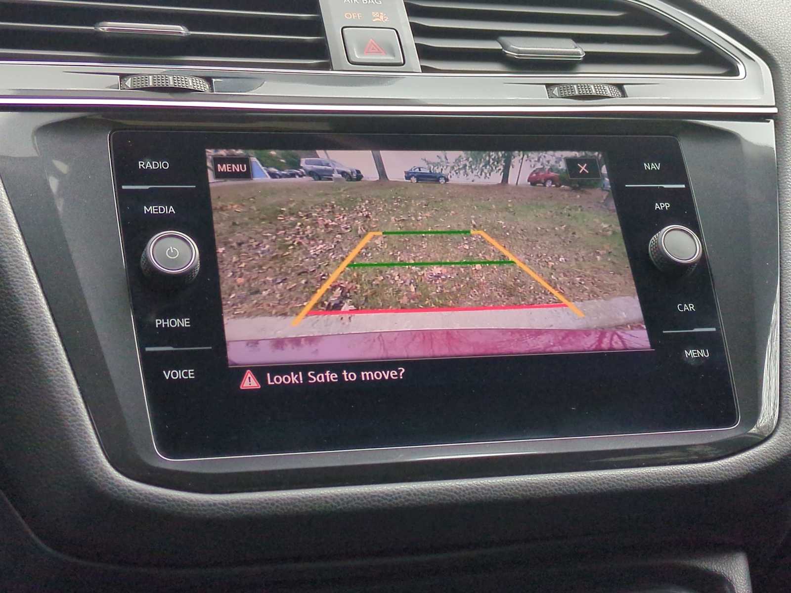 Thumbnail: 2019 Volkswagen Tiguan - 31