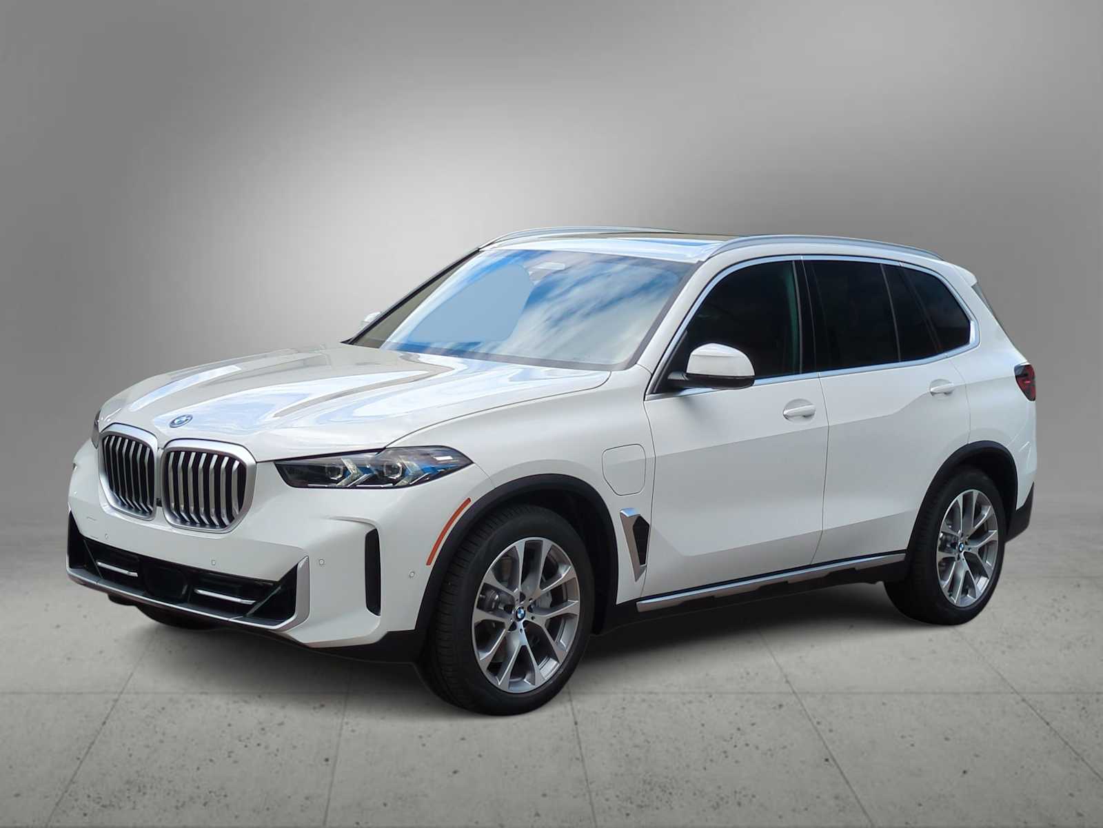 Thumbnail: 2026 BMW X5 - 4