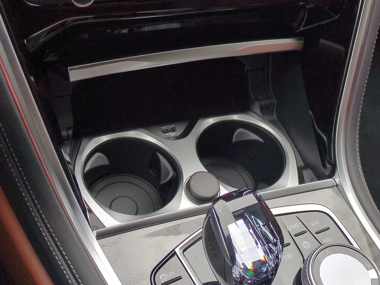 Thumbnail: 2026 BMW 8 Series - 28