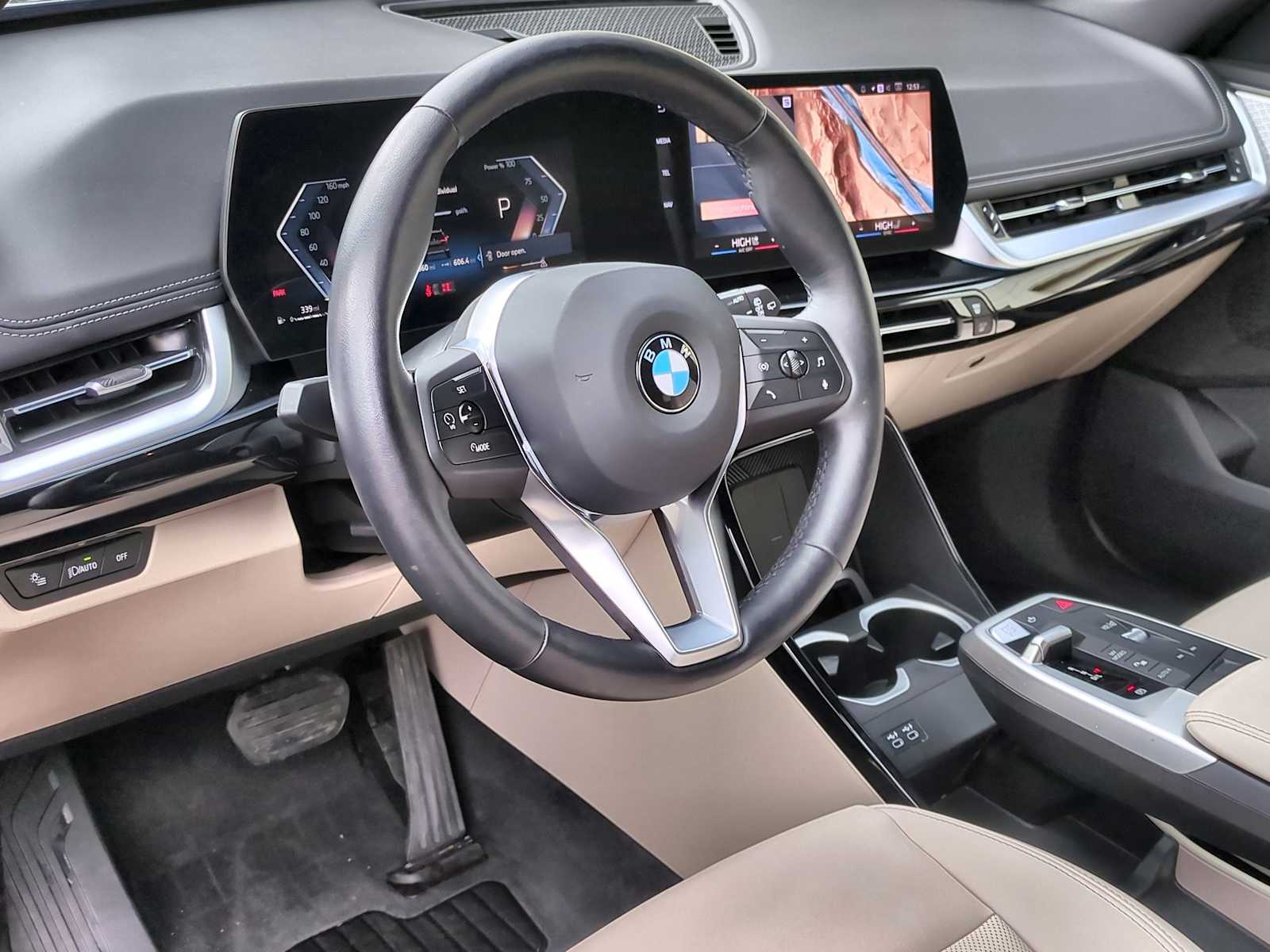 Thumbnail: 2024 BMW X1 - 10