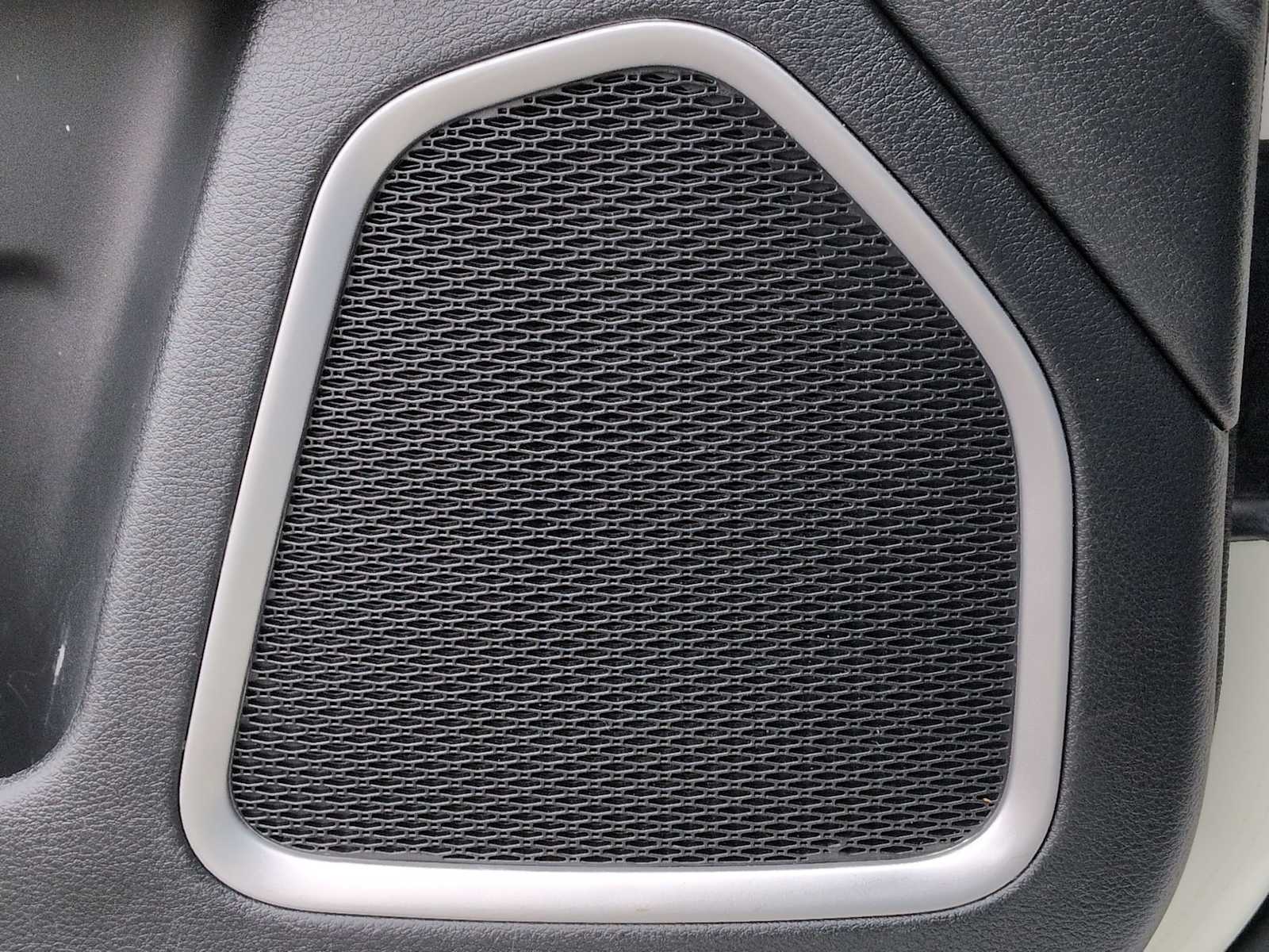 Thumbnail: 2020 Jeep Compass - 30