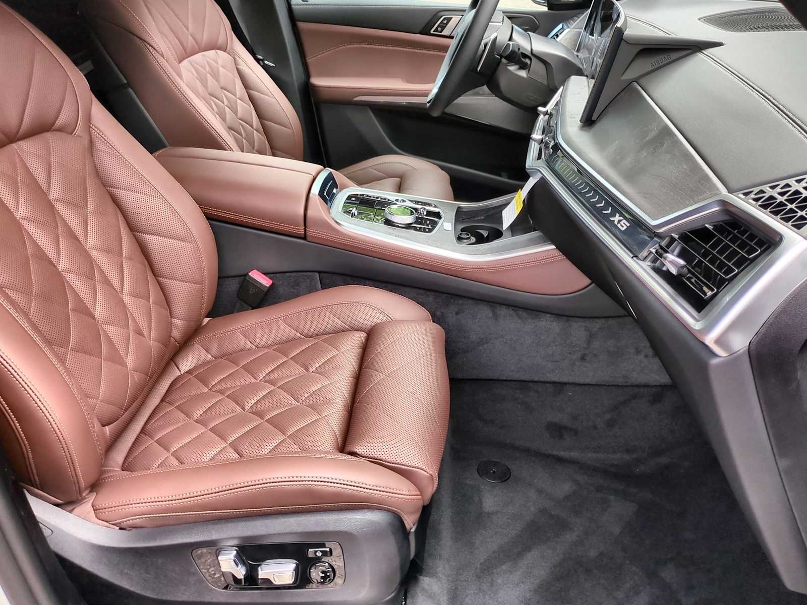 Thumbnail: 2026 BMW X5 - 23