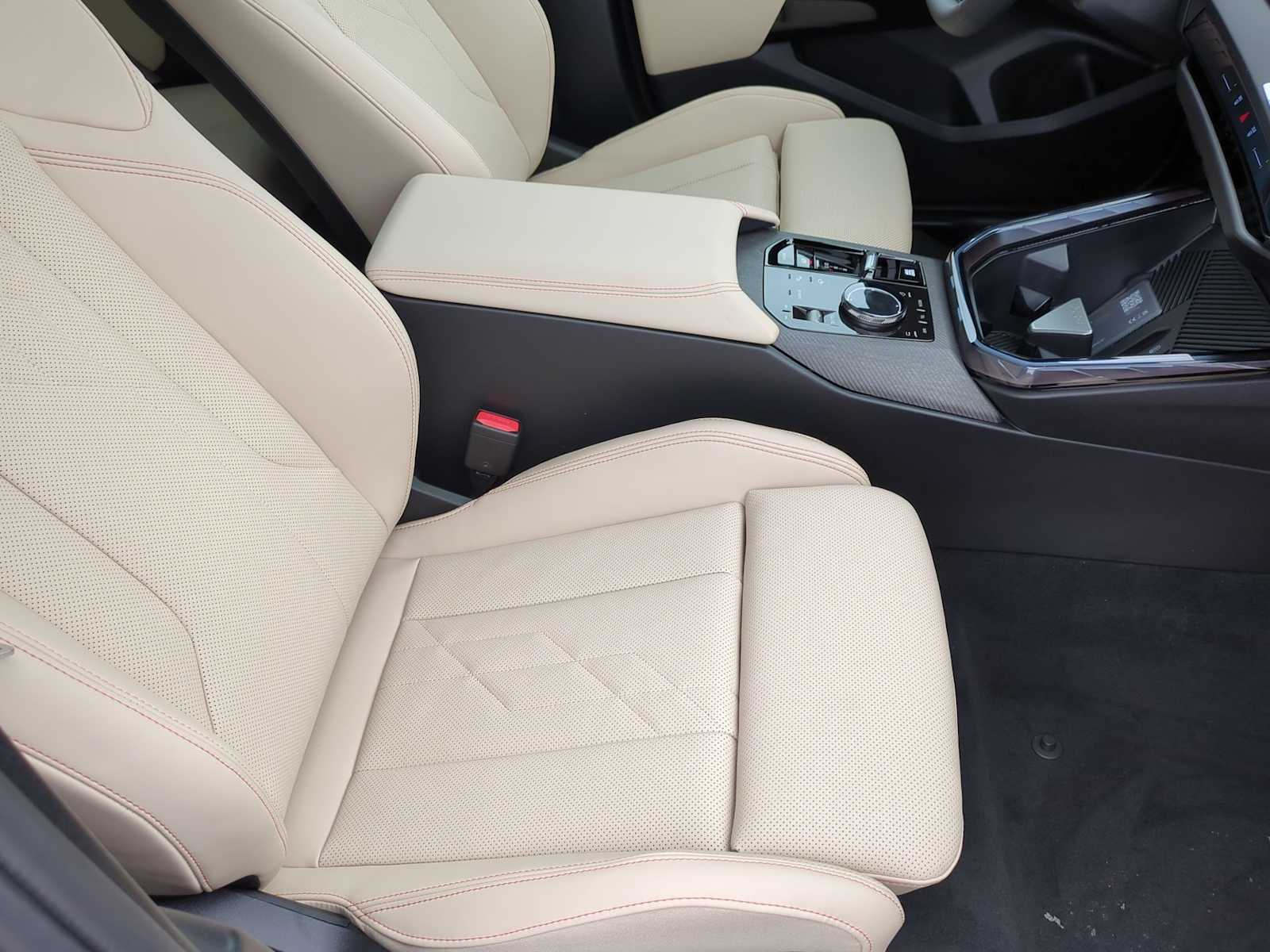 Thumbnail: 2026 BMW X3 - 23
