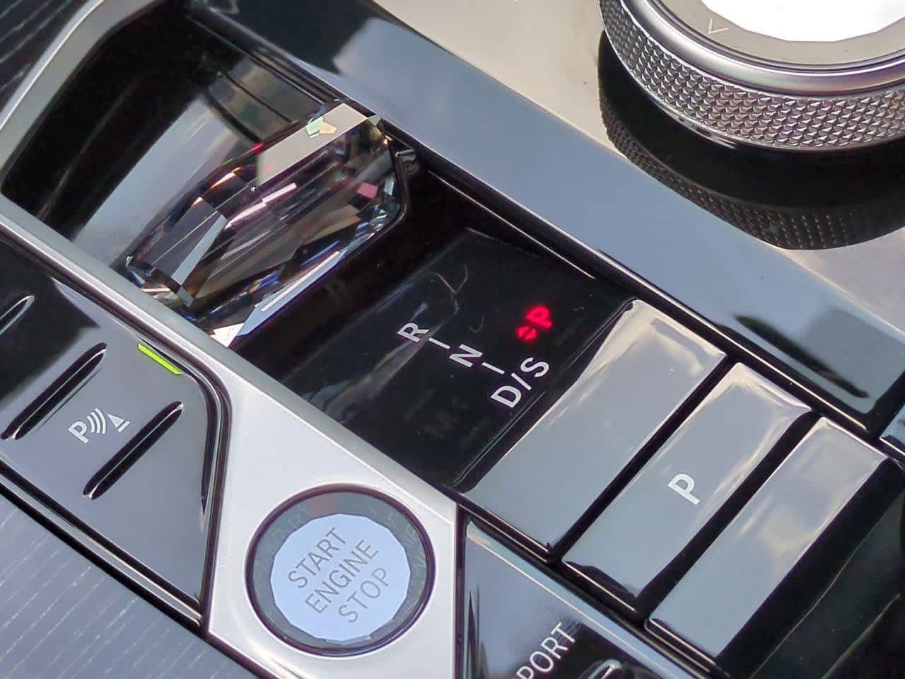 Thumbnail: 2025 BMW X7 - 33