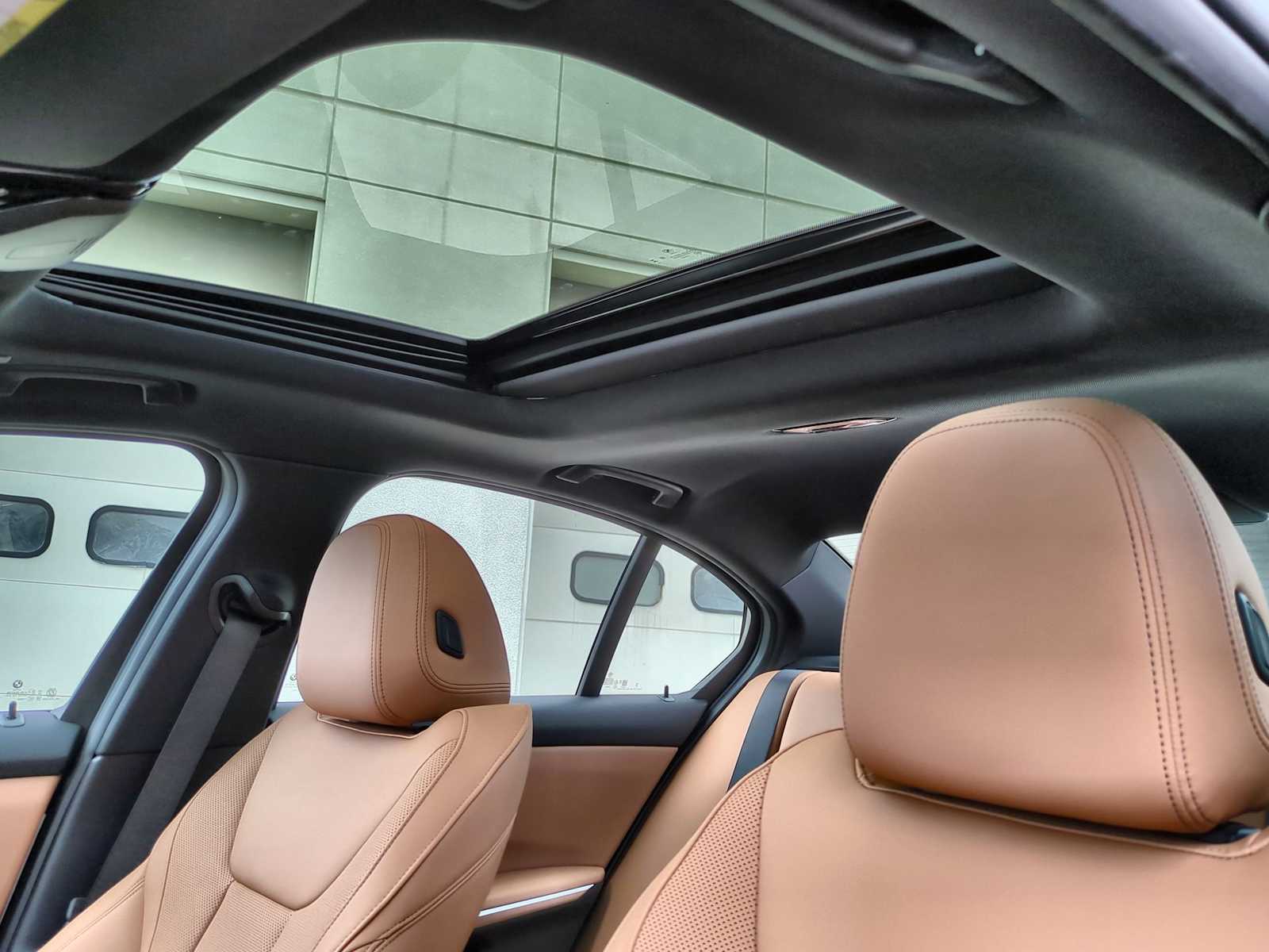 Thumbnail: 2025 BMW 3 Series - 20