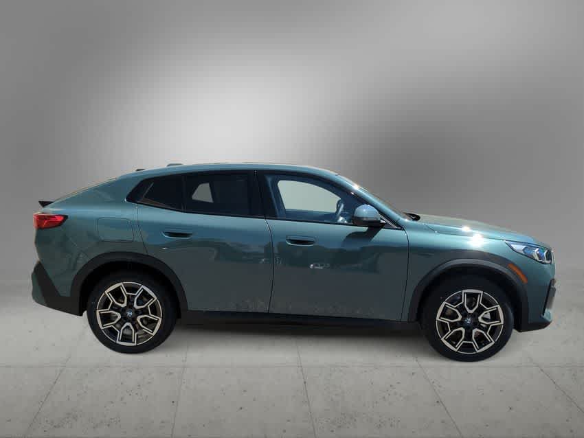 Thumbnail: 2025 BMW X2 - 9