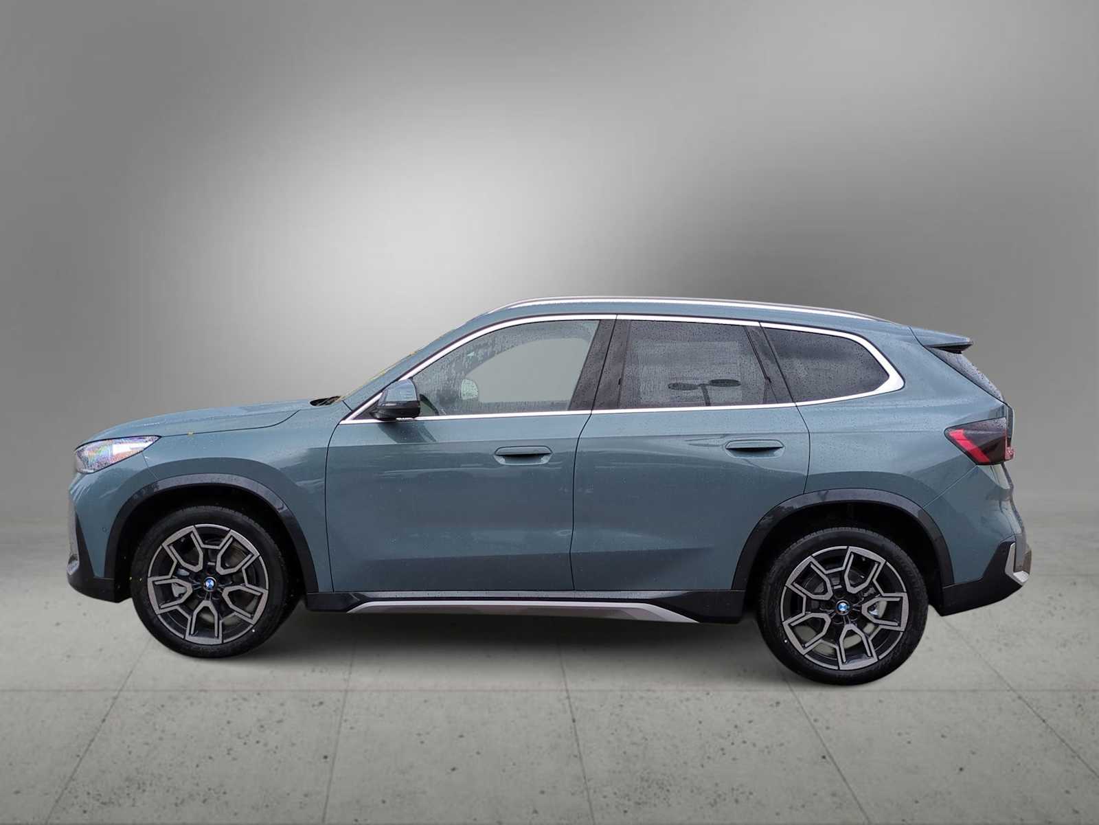 Thumbnail: 2026 BMW X1 - 5