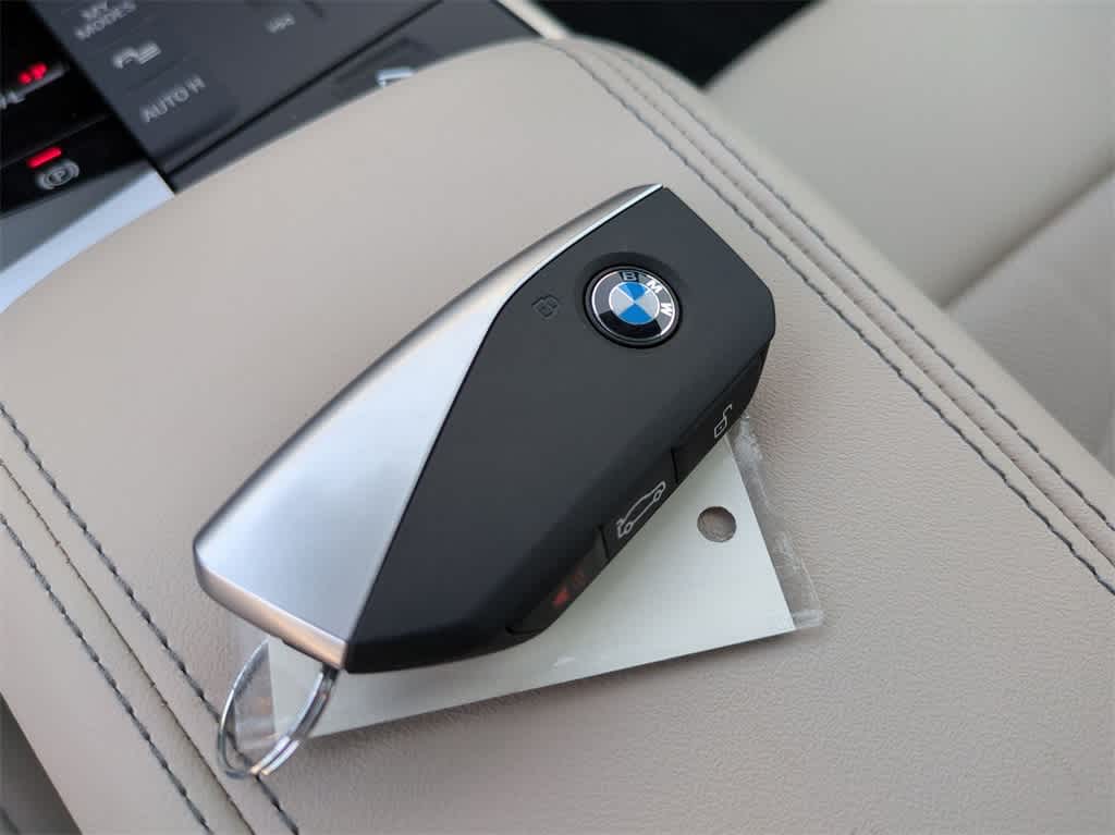 2025 BMW X1 xDrive28i 24