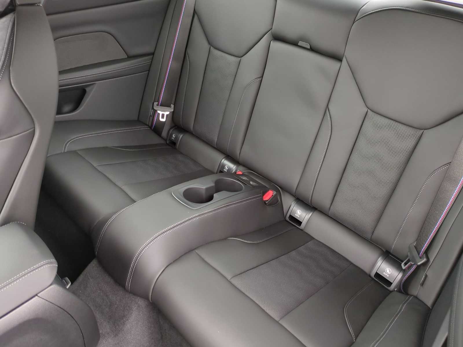 Thumbnail: 2026 BMW M4 - 18