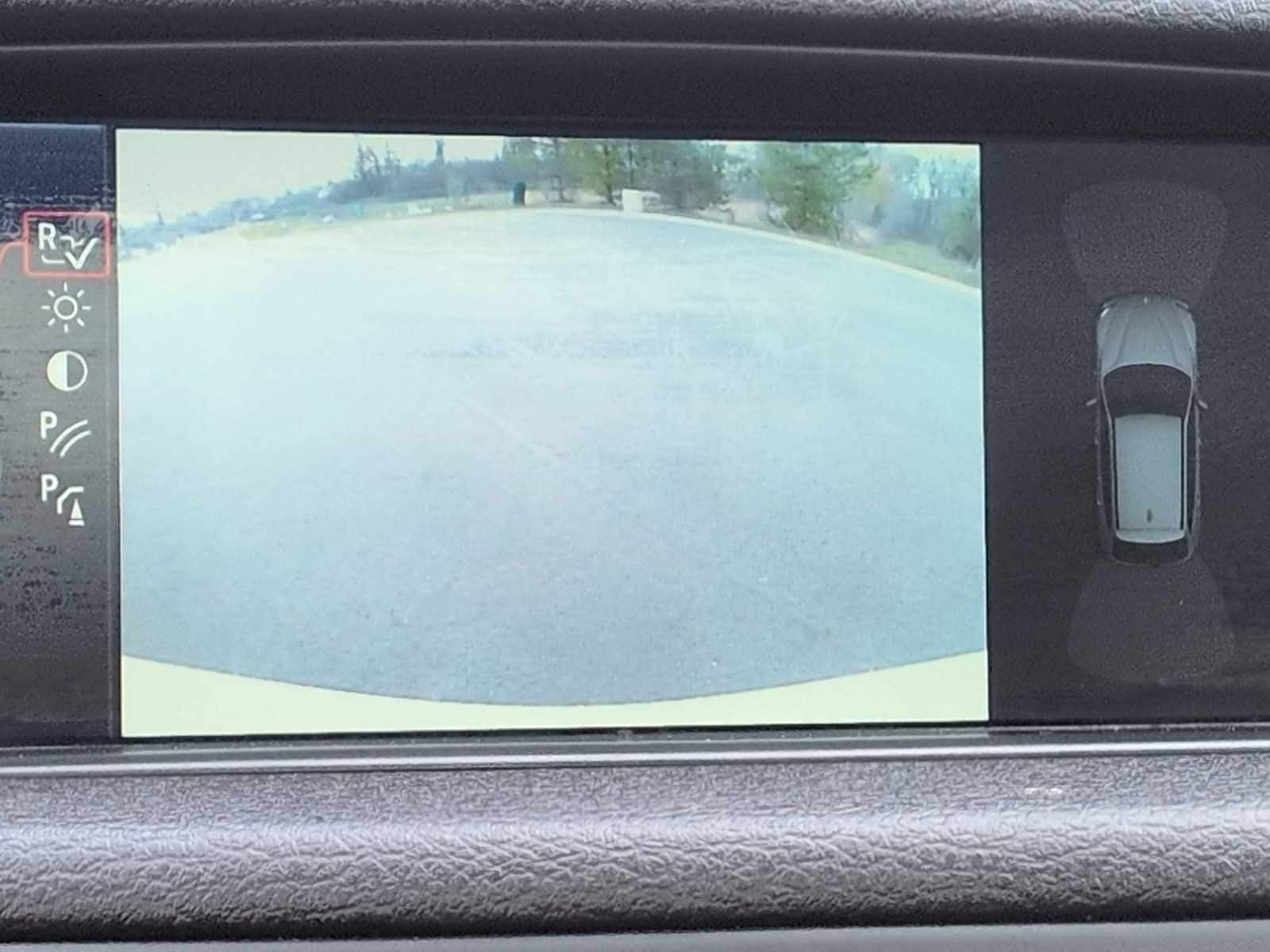 Thumbnail: 2013 BMW X1 - 32