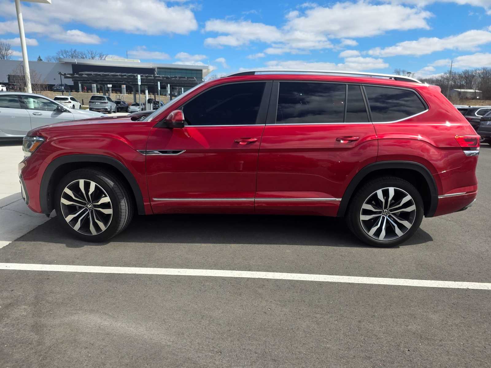 Thumbnail: 2021 Volkswagen Atlas - 2