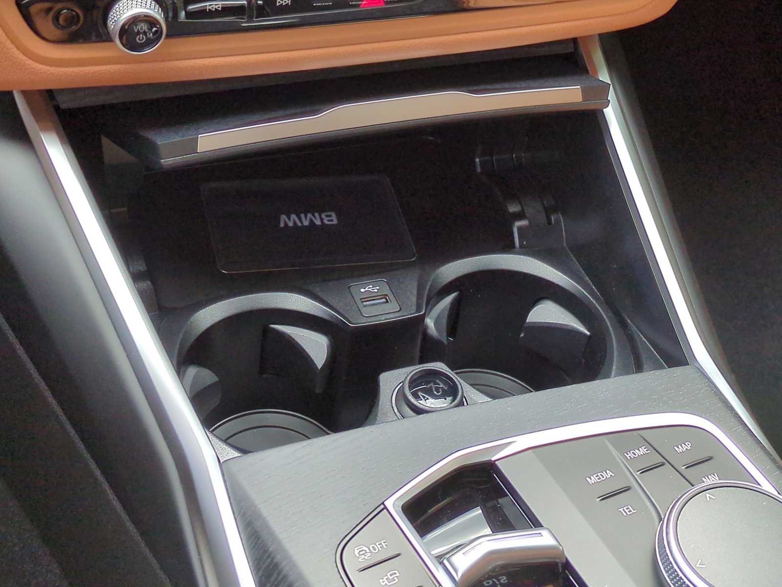 Thumbnail: 2025 BMW 3 Series - 33