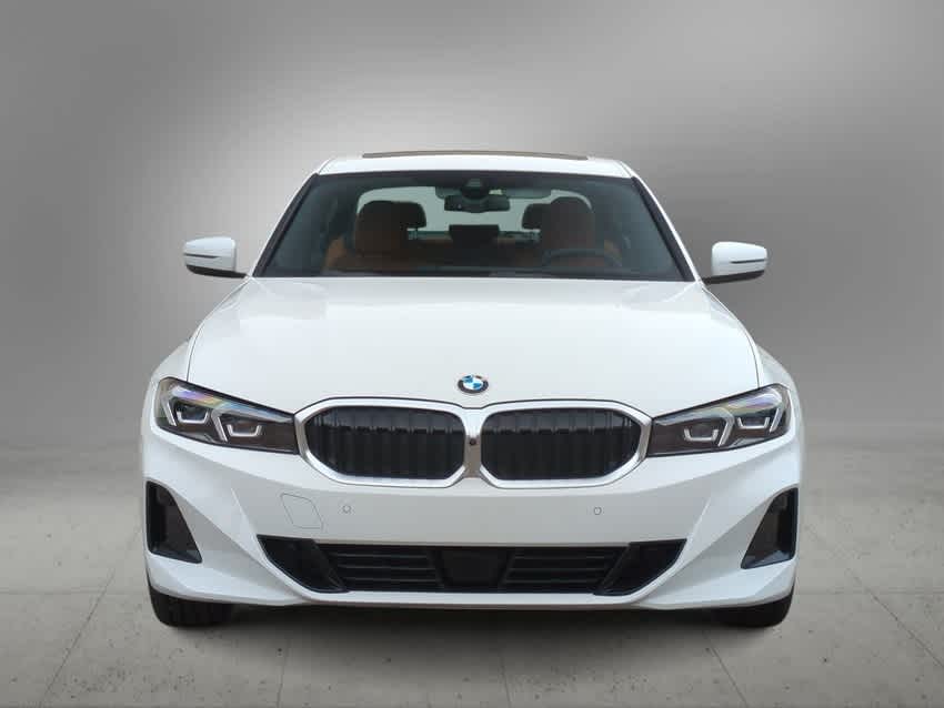 Thumbnail: 2025 BMW 3 Series - 3