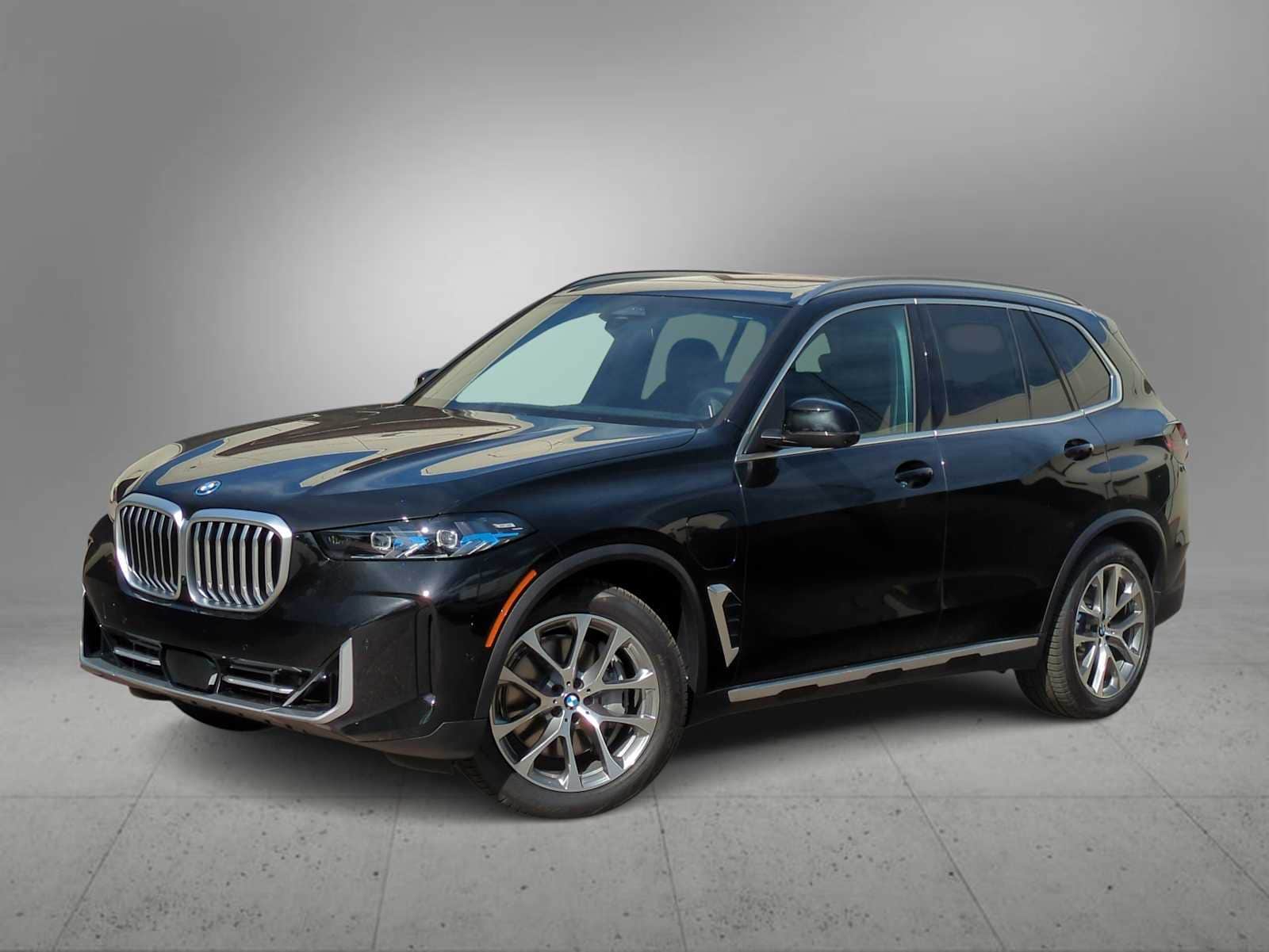 Thumbnail: 2026 BMW X5 - 1