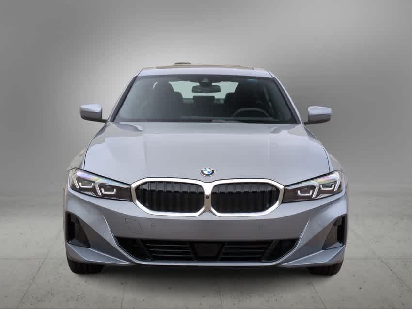 Thumbnail: 2025 BMW 3 Series - 3