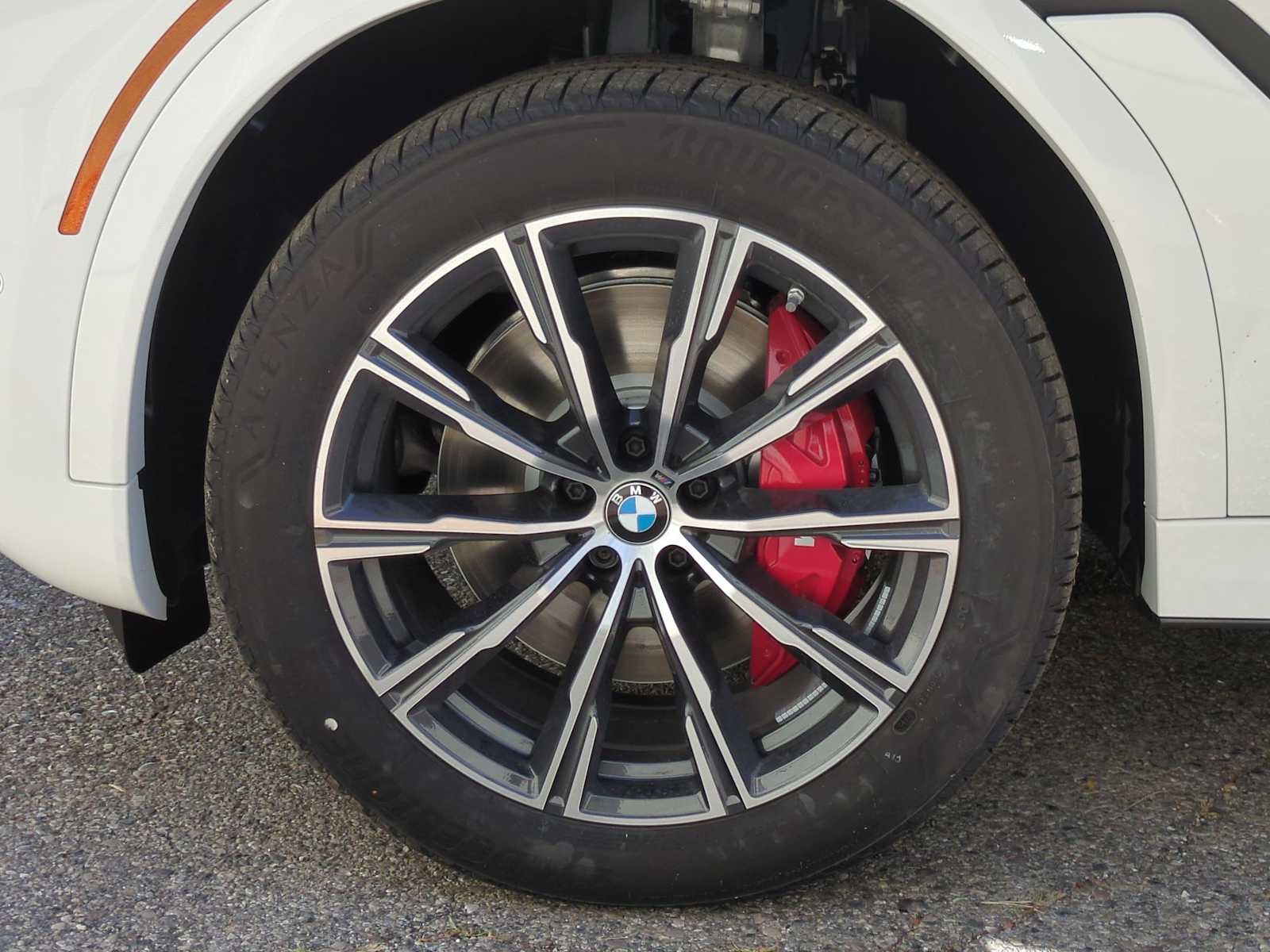 Thumbnail: 2026 BMW X6 - 14