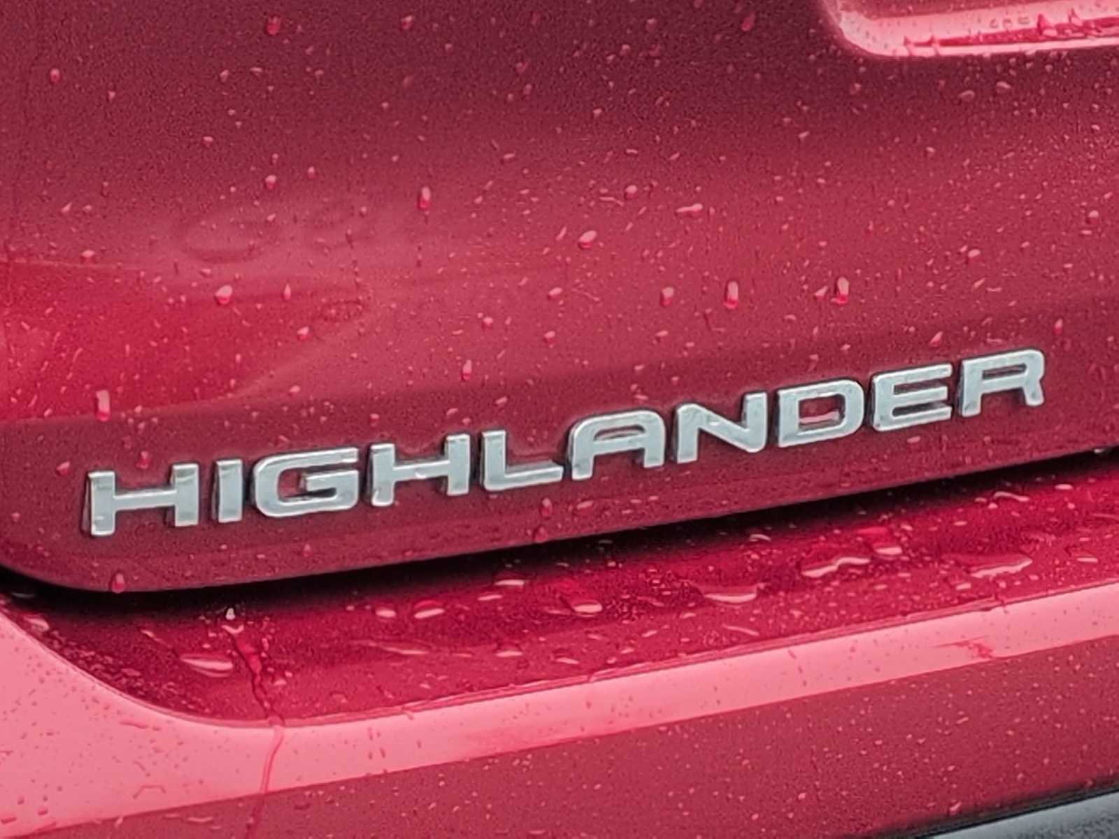 Thumbnail: 2022 Toyota Highlander - 13
