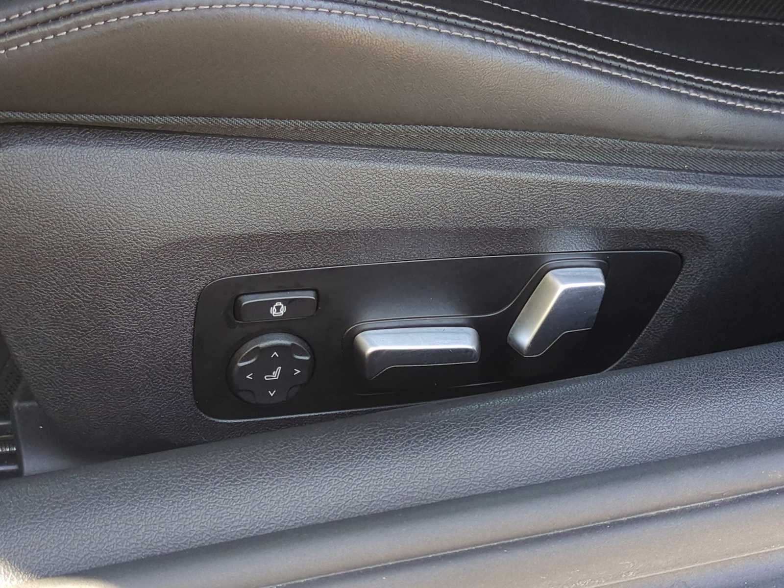 Thumbnail: 2023 BMW 8 Series - 17