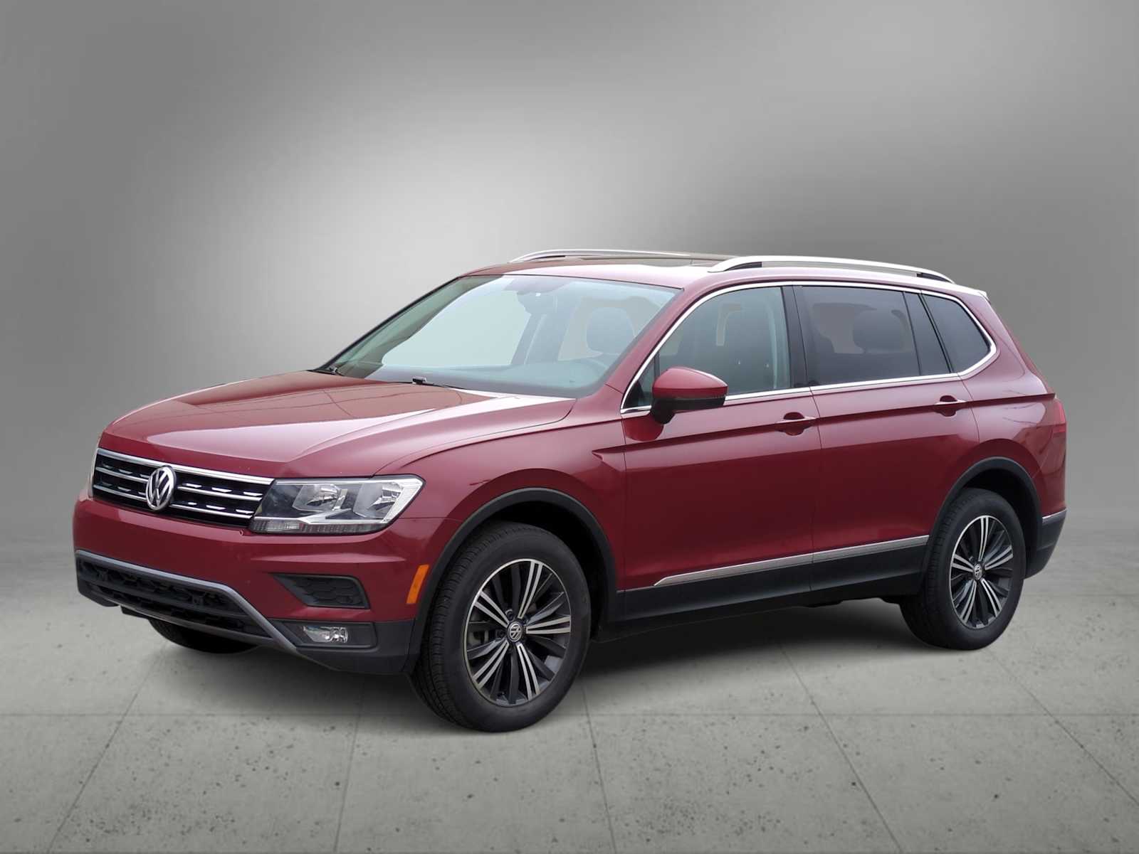 Thumbnail: 2019 Volkswagen Tiguan - 4