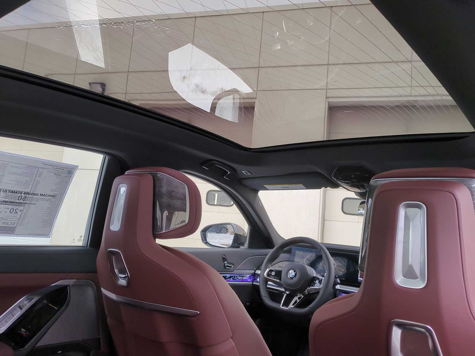 Thumbnail: 2025 BMW 7 Series - 23