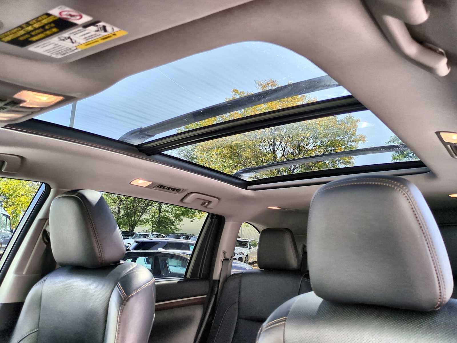 Thumbnail: 2016 Toyota Highlander - 19
