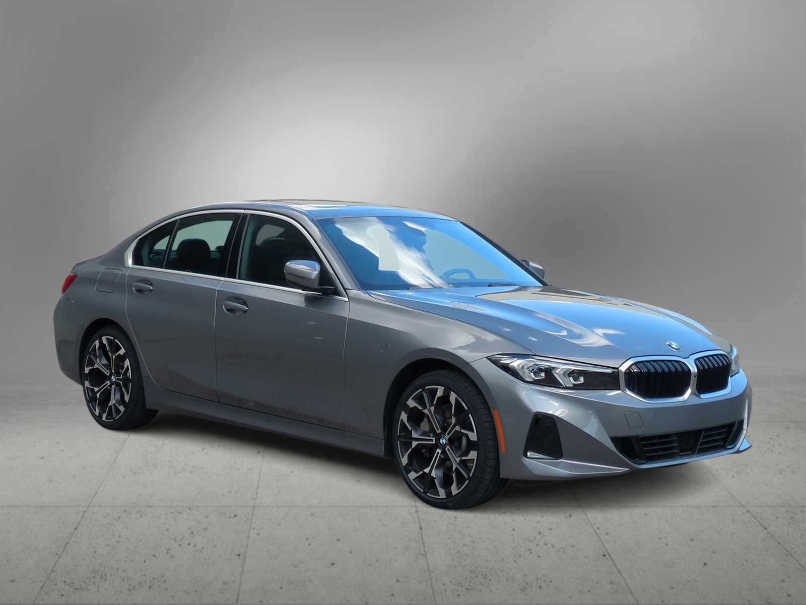 Thumbnail: 2025 BMW 3 Series - 2