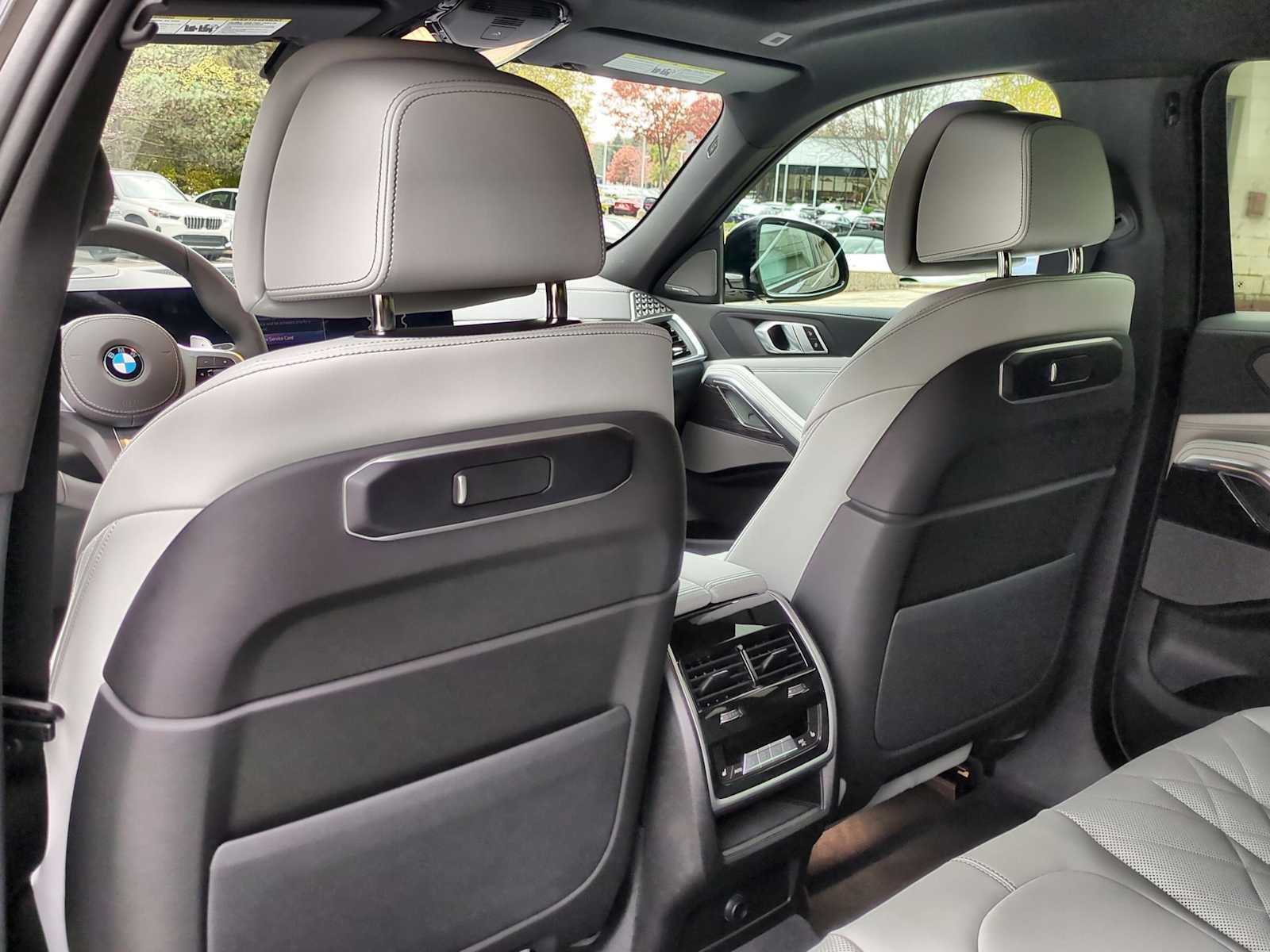 Thumbnail: 2026 BMW X6 - 18