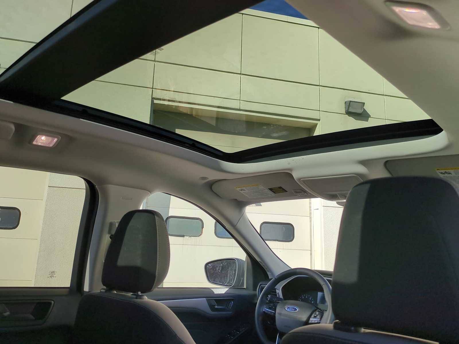 Thumbnail: 2022 Ford Escape - 22