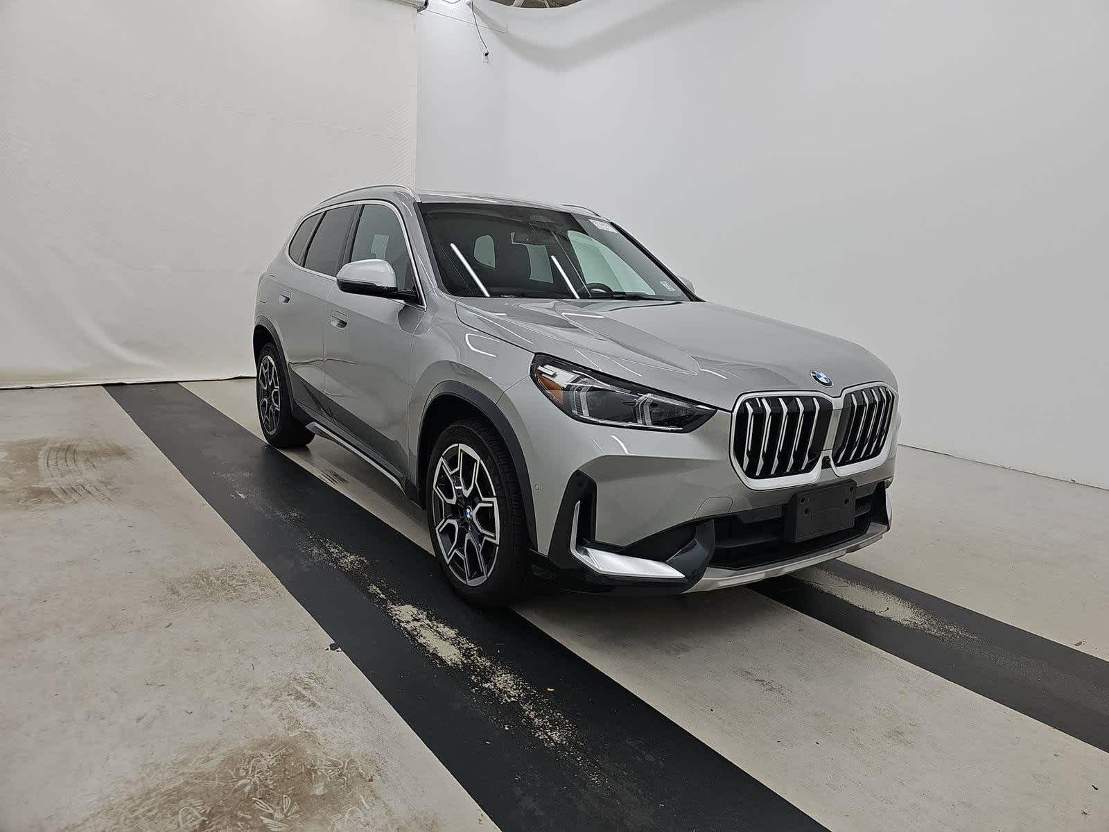 2023 Bmw X1 XDrive28i photo 2