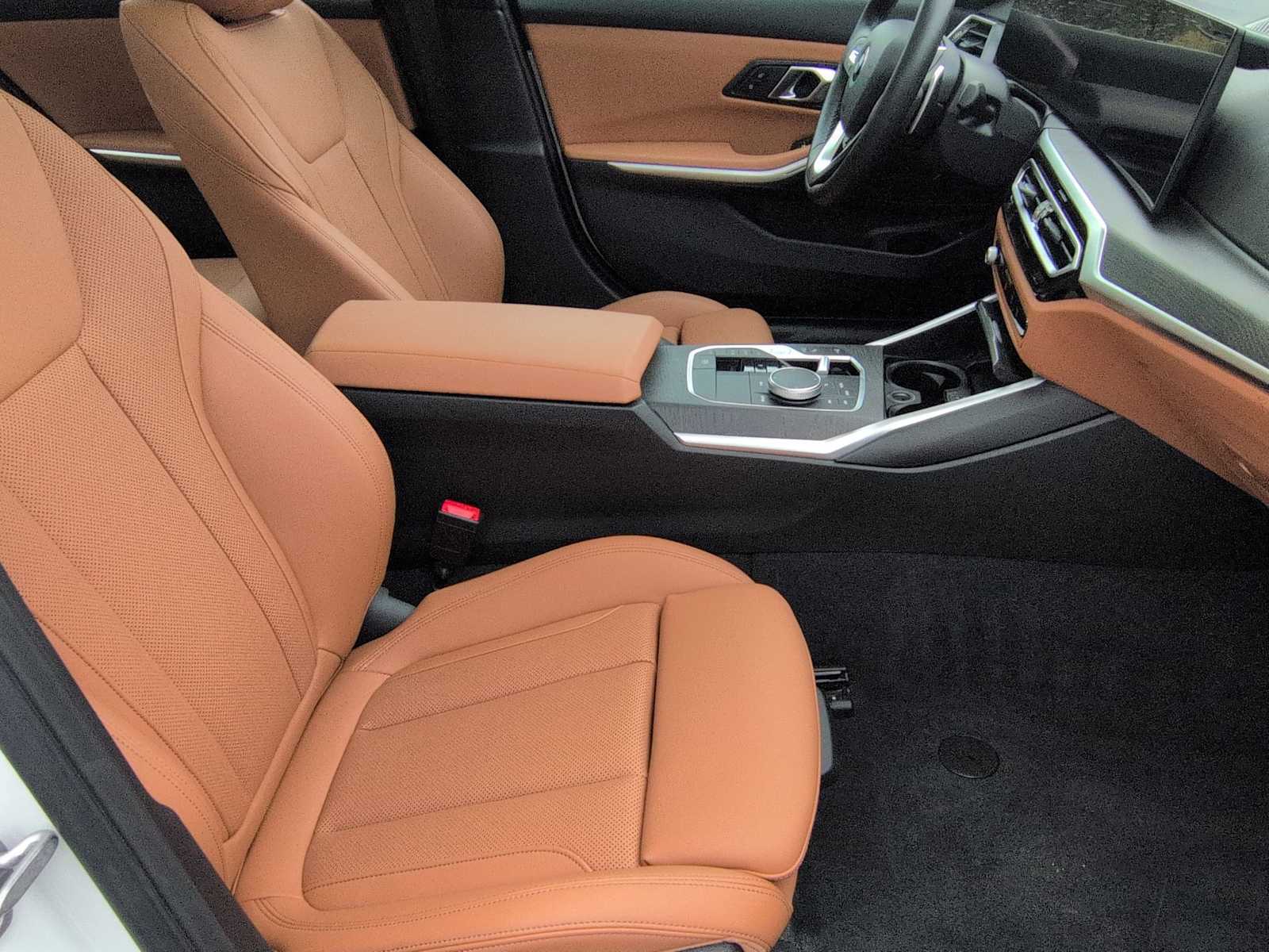 Thumbnail: 2024 BMW 3 Series - 30