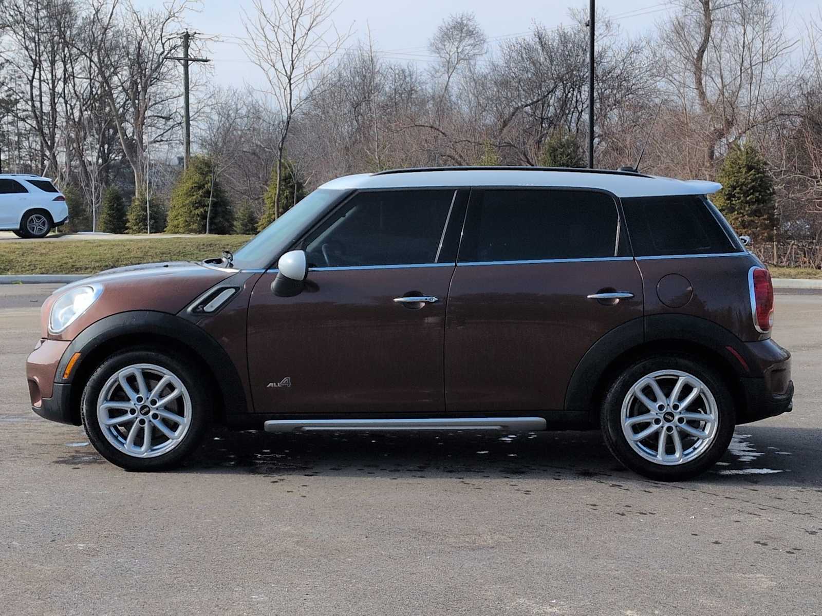 Thumbnail: 2015 MINI Cooper Countryman - 11
