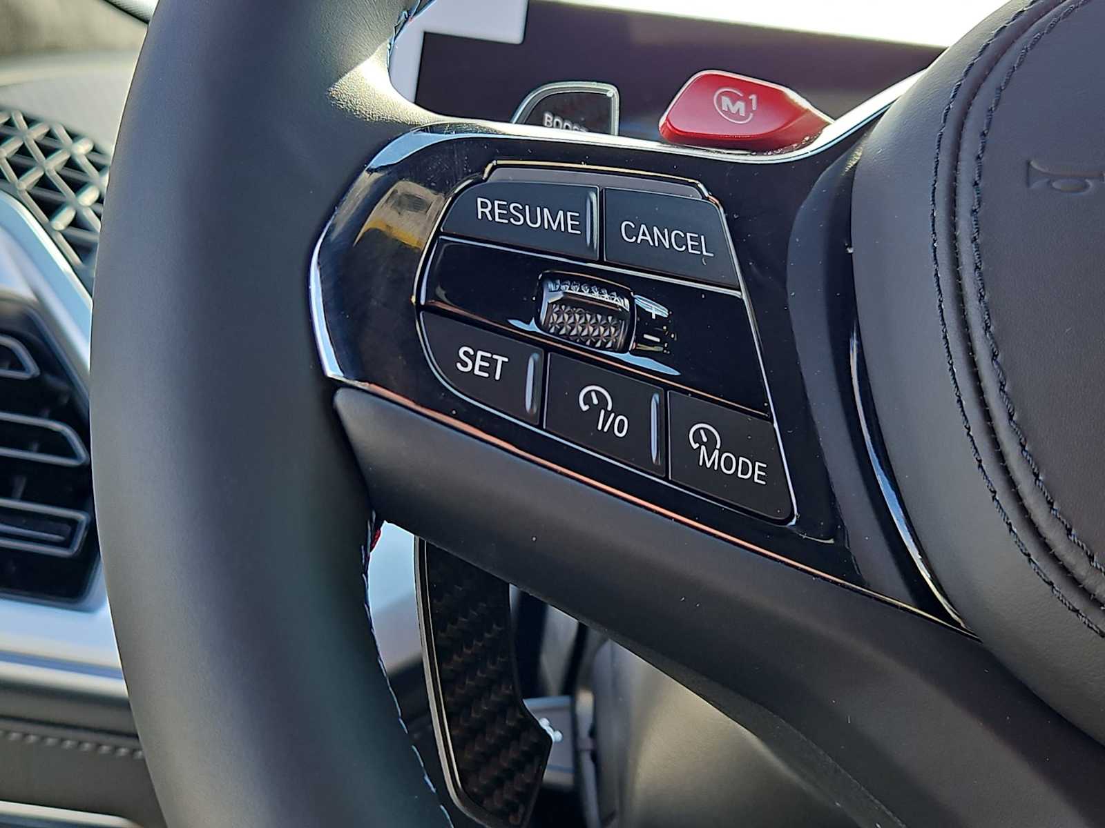 Thumbnail: 2026 BMW XM - 30