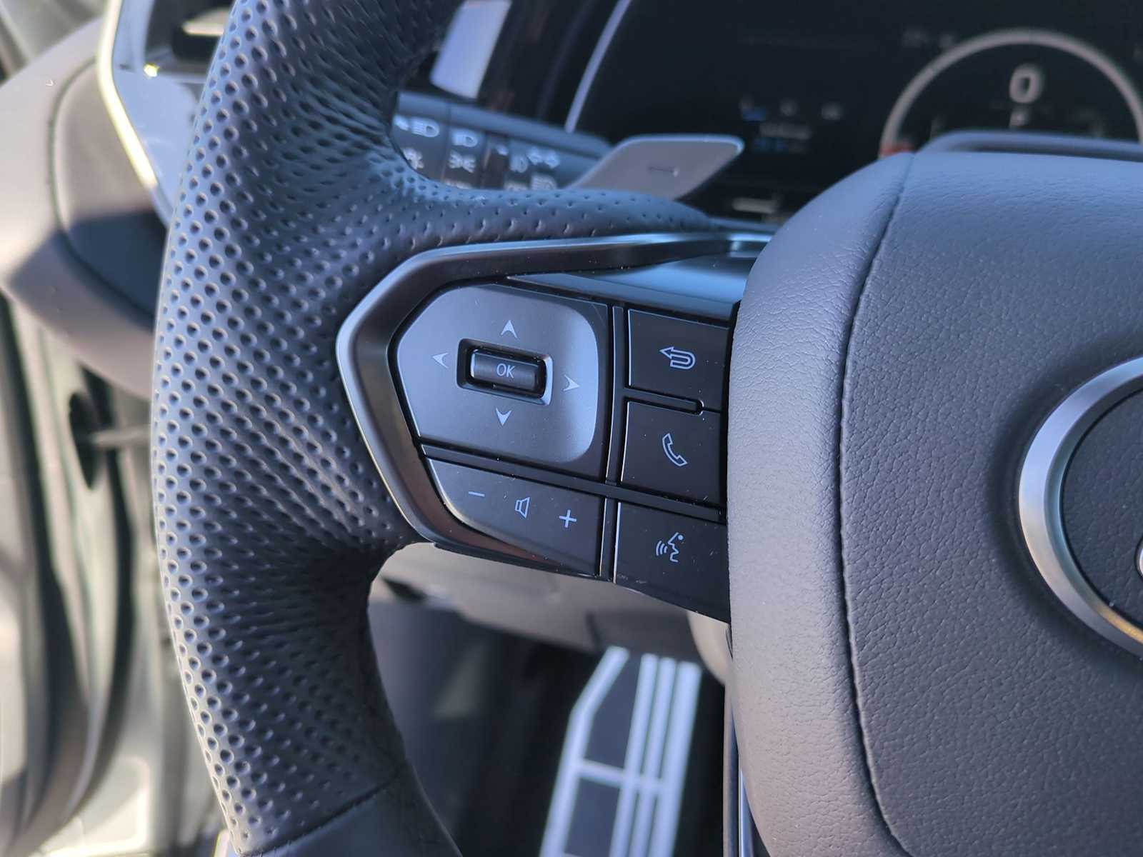 Thumbnail: 2025 Lexus TX - 33