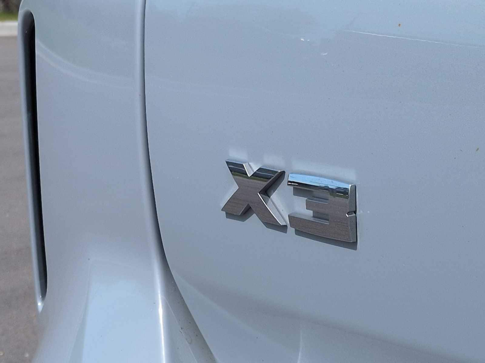 Thumbnail: 2023 BMW X3 - 12