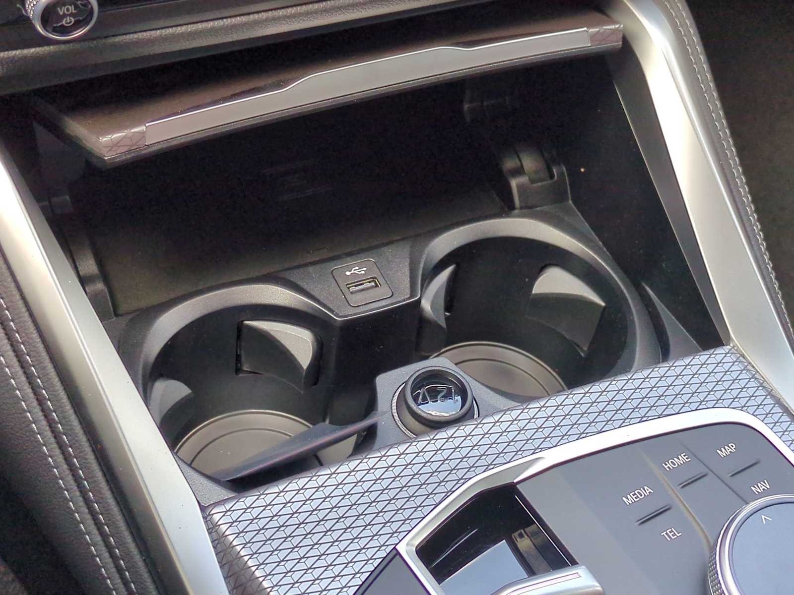 Thumbnail: 2026 BMW 4 Series - 32