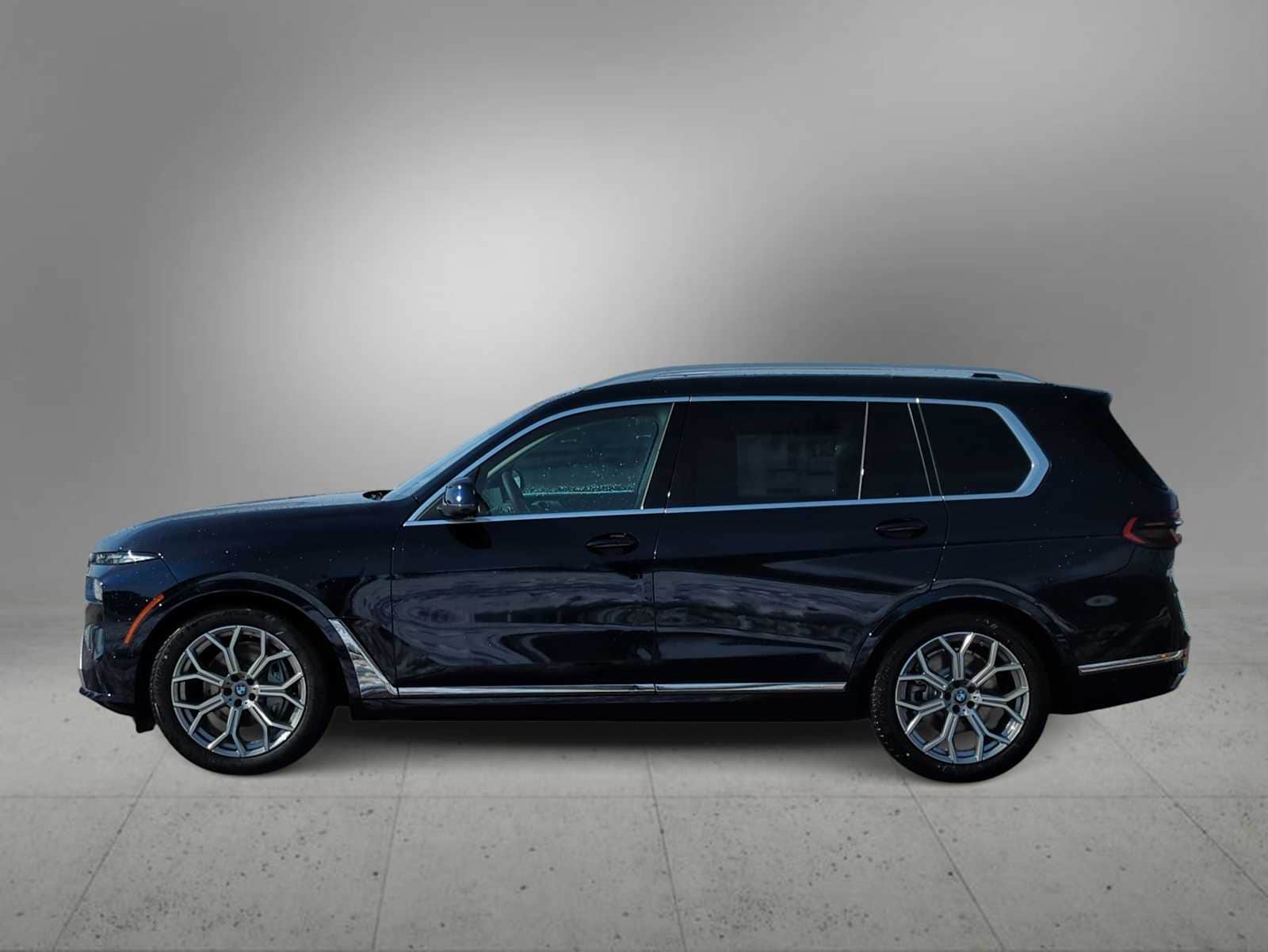 Thumbnail: 2026 BMW X7 - 5